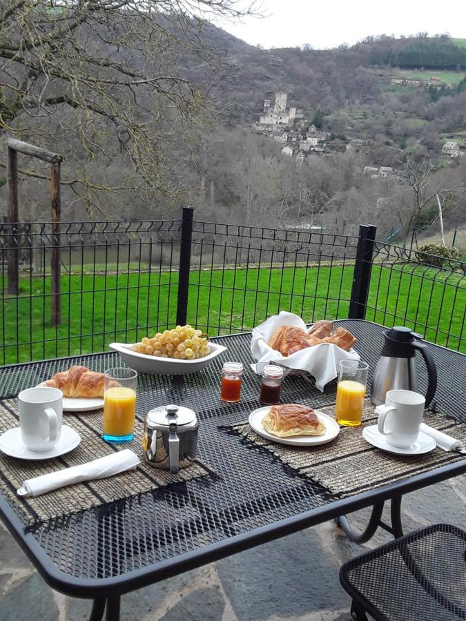 Chambre D'Hotes Cadravals Belcastel Aveyron Exteriör bild