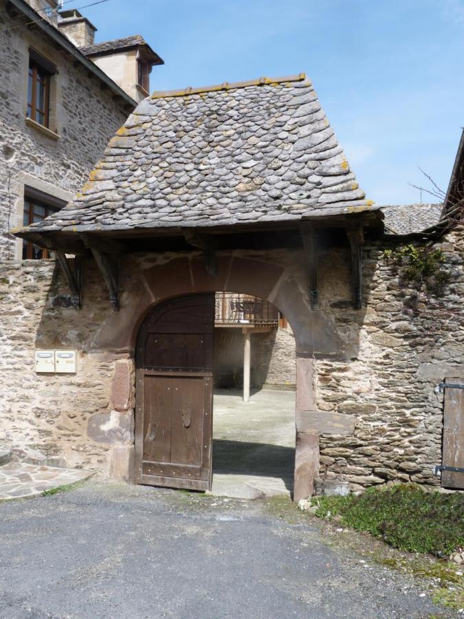 Chambre D'Hotes Cadravals Belcastel Aveyron Exteriör bild